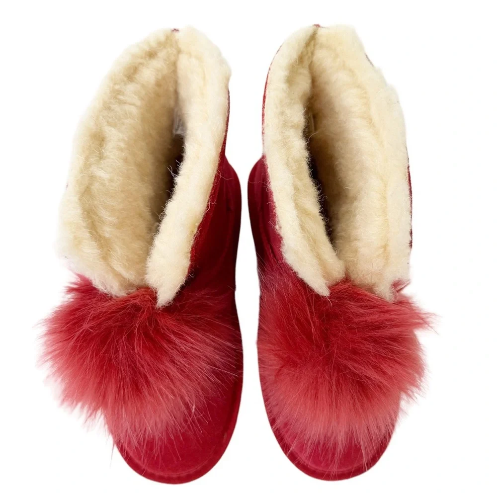 BEARPAW Libby Booties Ankle Boot Suede Shearling Sheepskin Pom Pom Sz 7 Magenta